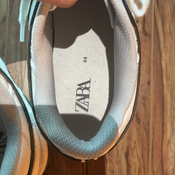 Zara Men’s Sneakers - Picture 4 of 6